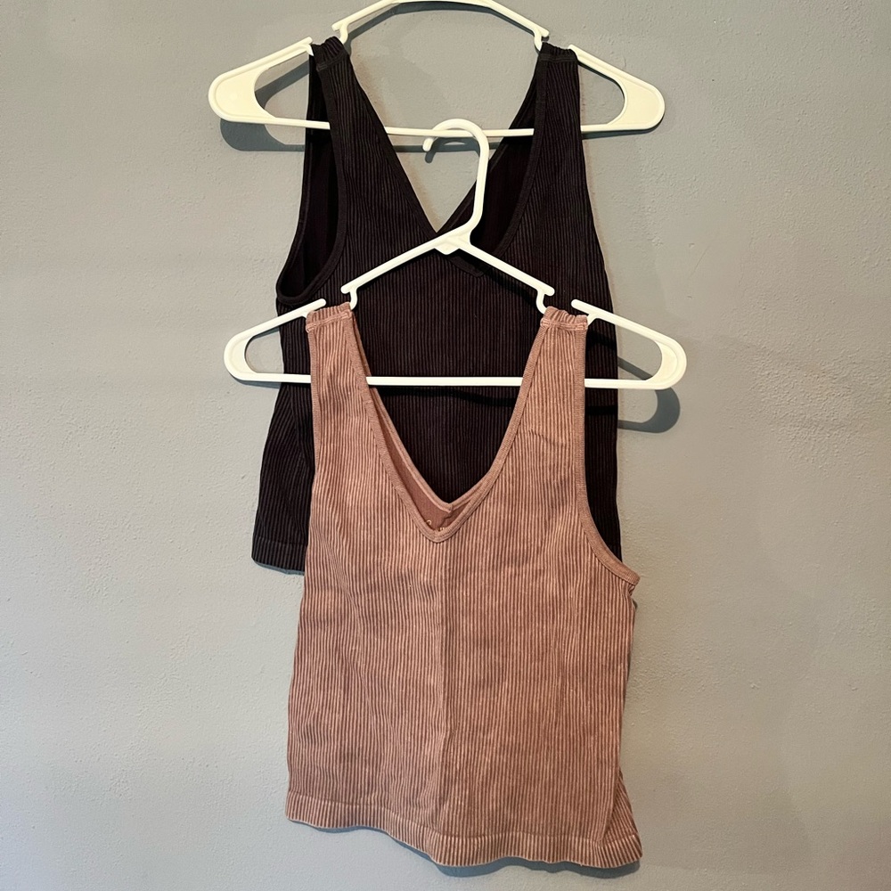 Ribbed Tank Tops in Black and Brown